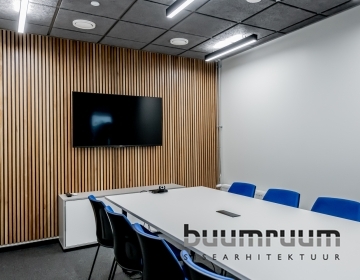 KARAKTERIGA BÜROOPIND VANASSE VIILHALLI